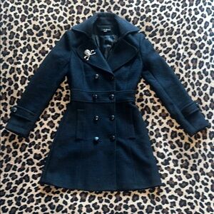 Elegant Black Double-Breasted Women's Coat from Forever 21 size small